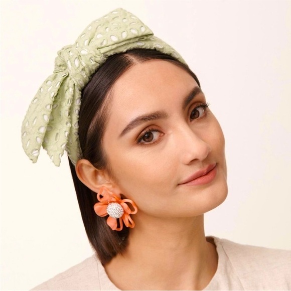 LELE SADOUGHI Sage Eyelet Holly Bow Headband main image 4